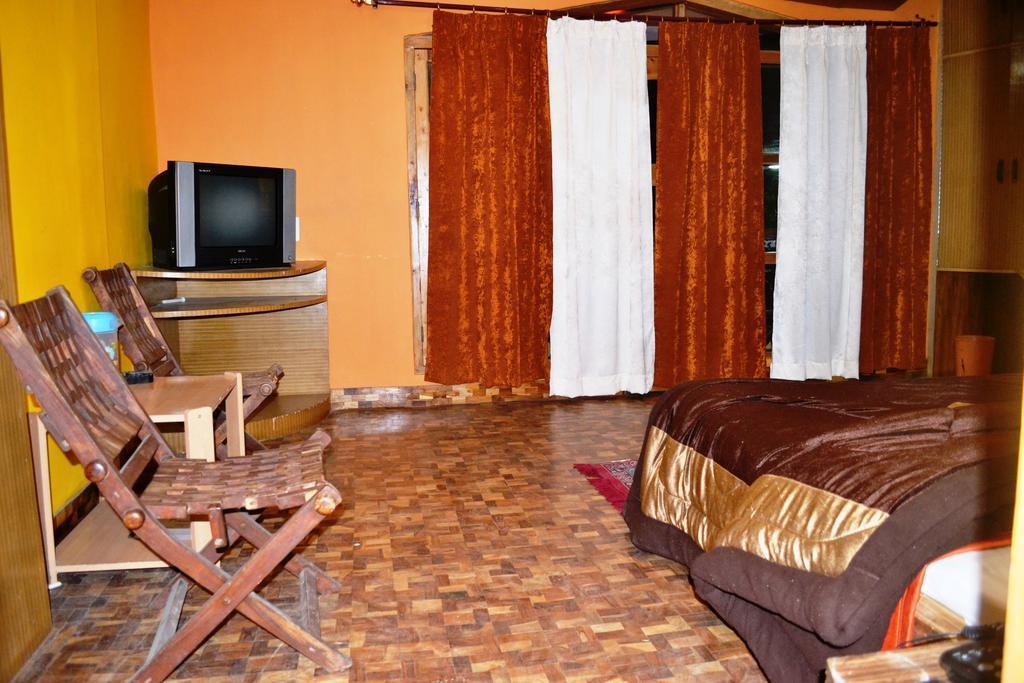 Kunal Hotel & Cottages Manali  Bagian luar foto