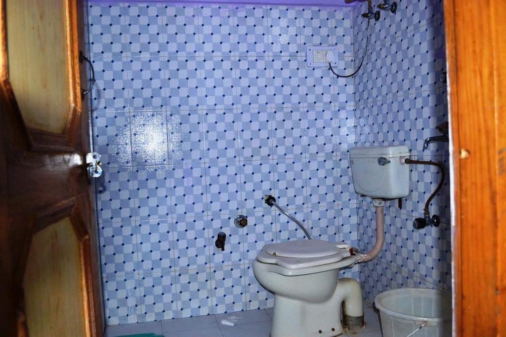 Kunal Hotel & Cottages Manali  Bagian luar foto